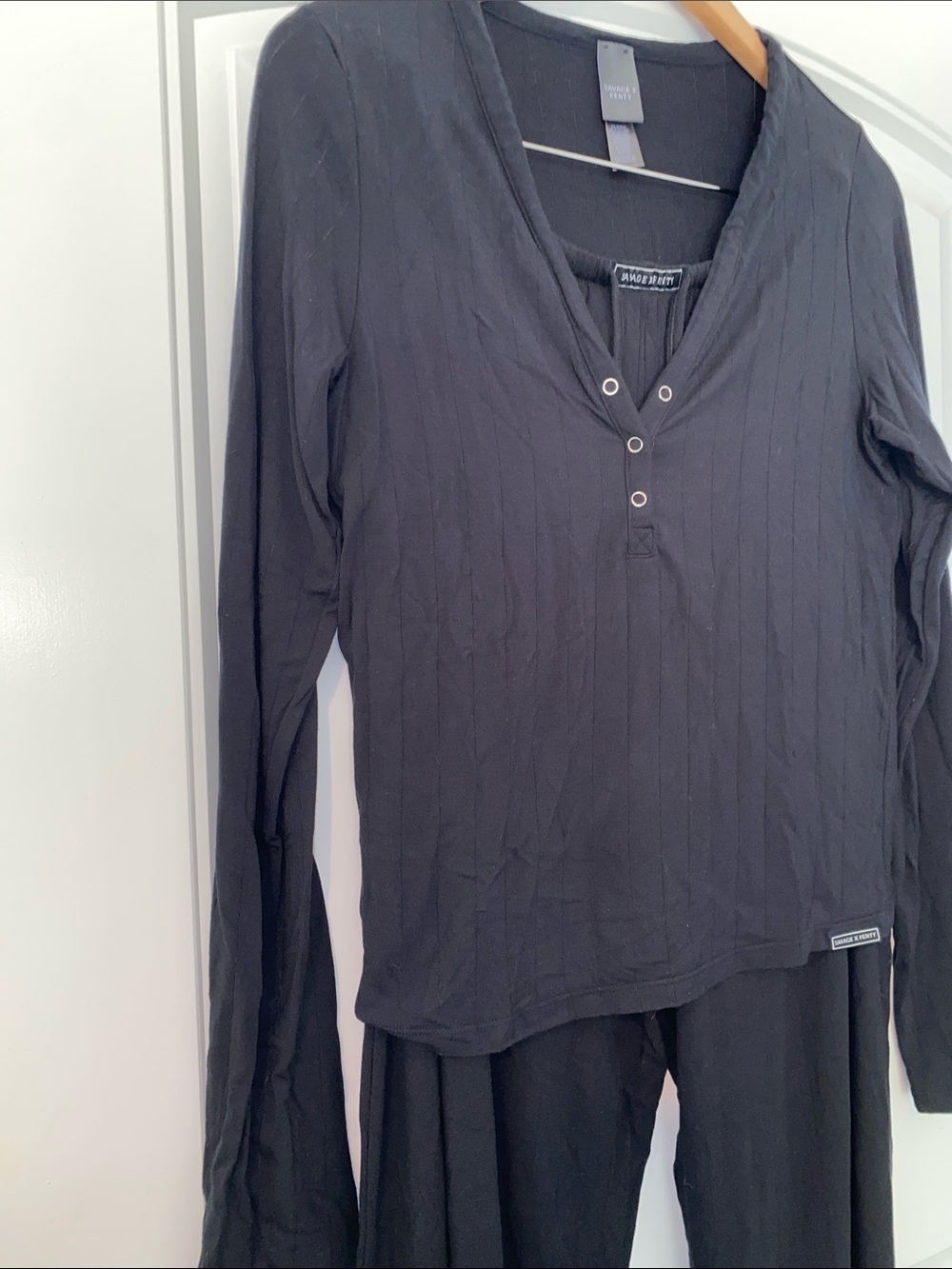 Savage X Fenty Black Ribbed Lounge Set size XL (top and pants) - Picture 6 of 8